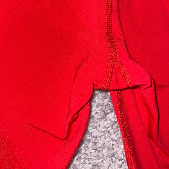 Lululemon Run: Mod Moves Crop Love Red/Mod Dot Printed Black  Women’s Size 4 - Picture 4 of 7